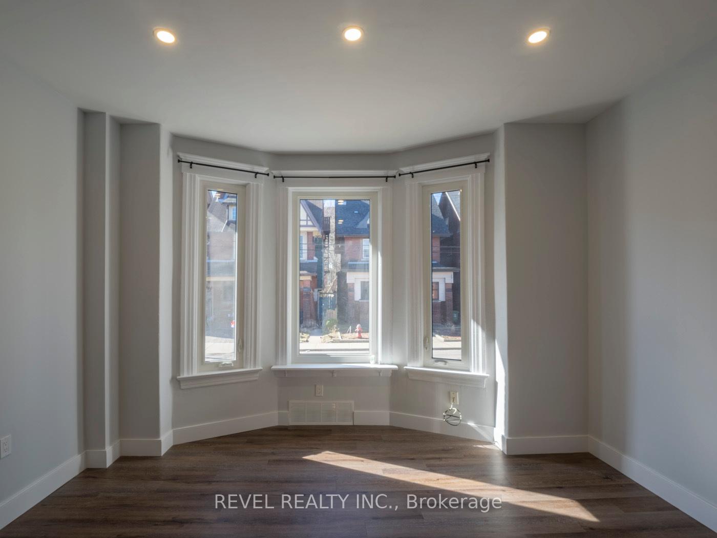 Photo 2 of Unit 1, 116 Myrtle Avenue, Hamilton, St. Clair — HOMEH