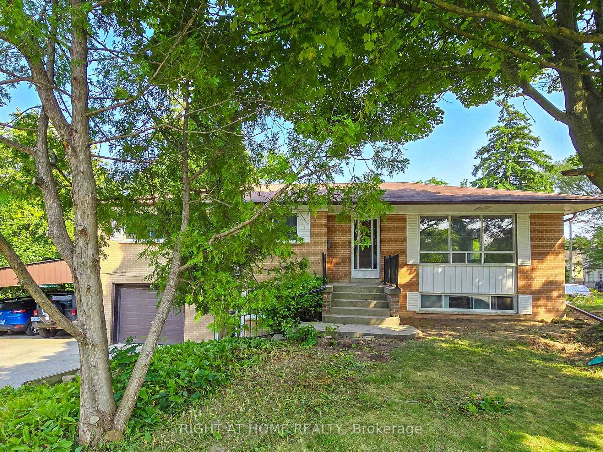 Photo 3 of Unit Main Fl, 96 Grandview Avenue, Markham, Grandview — HOMEH