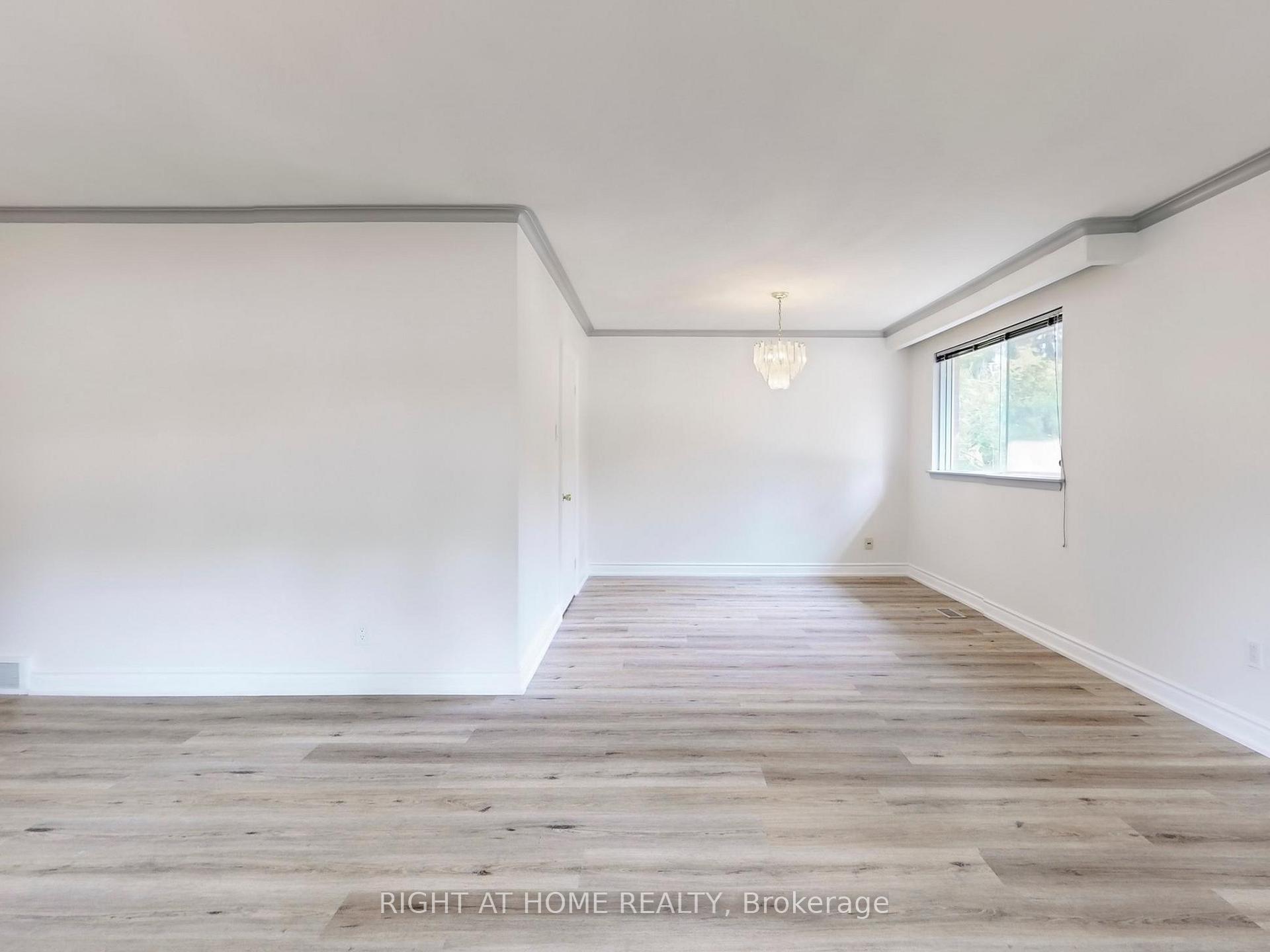 Photo 9 of Unit Main Fl, 96 Grandview Avenue, Markham, Grandview — HOMEH