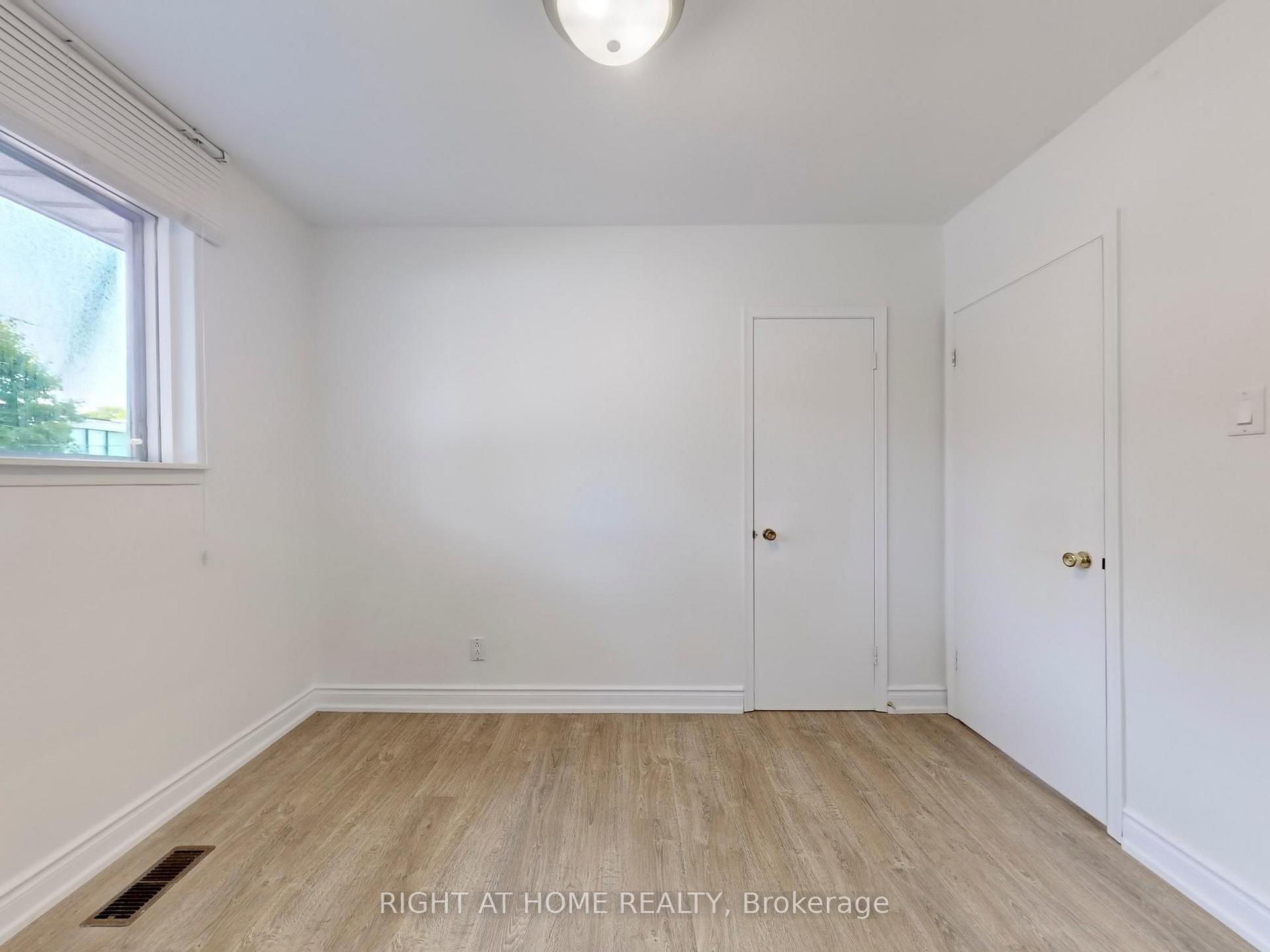 Photo 13 of Unit Main Fl, 96 Grandview Avenue, Markham, Grandview — HOMEH