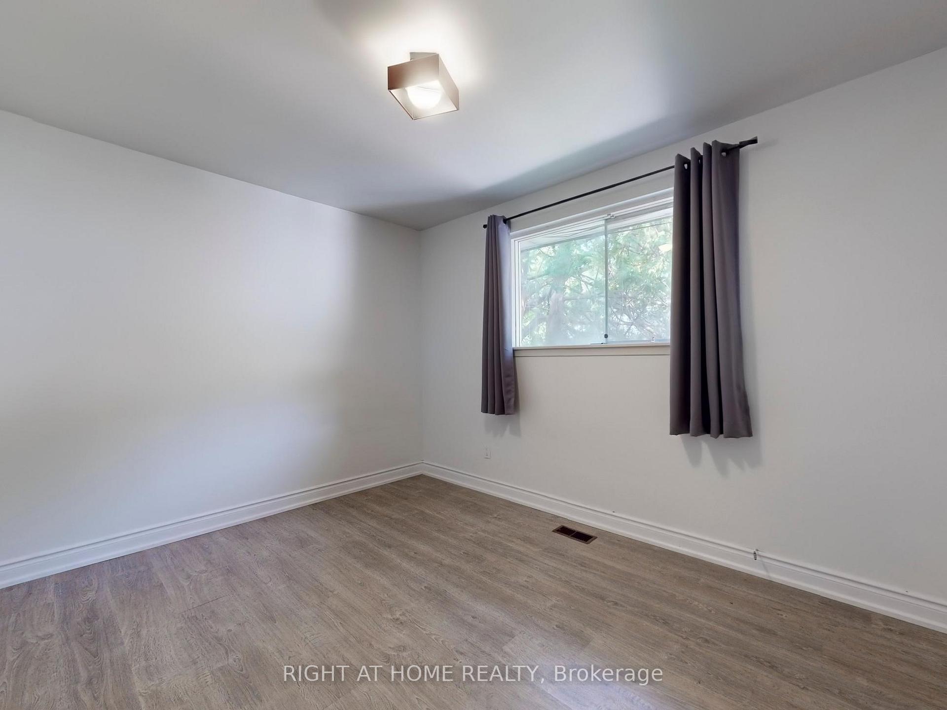 Photo 16 of Unit Main Fl, 96 Grandview Avenue, Markham, Grandview — HOMEH