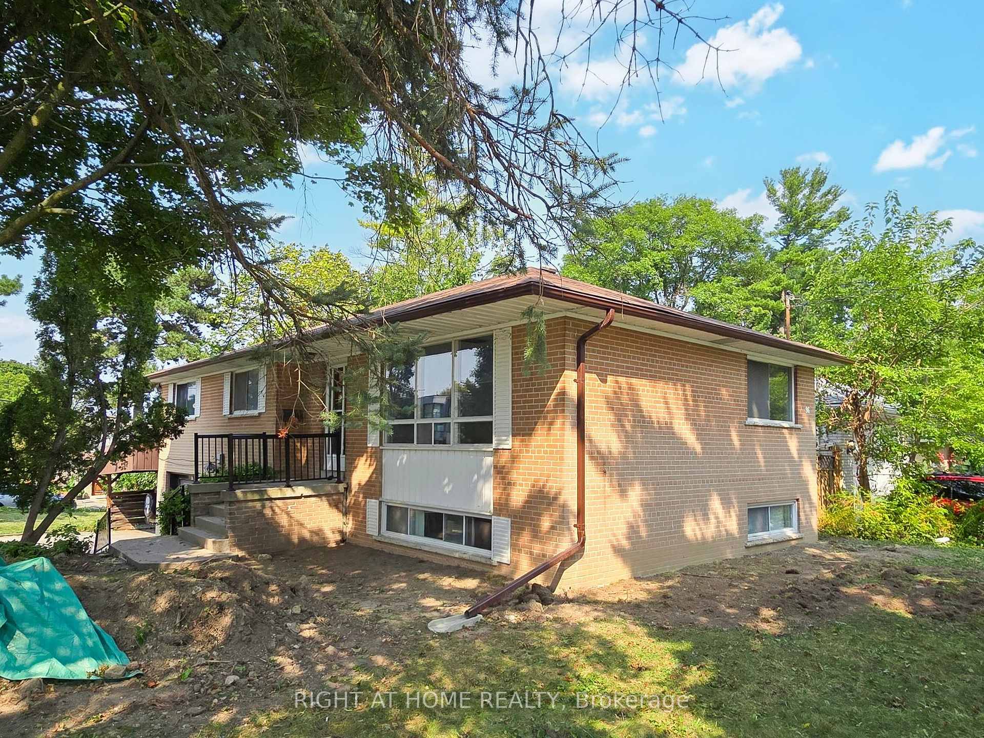 Photo 25 of Unit Main Fl, 96 Grandview Avenue, Markham, Grandview — HOMEH