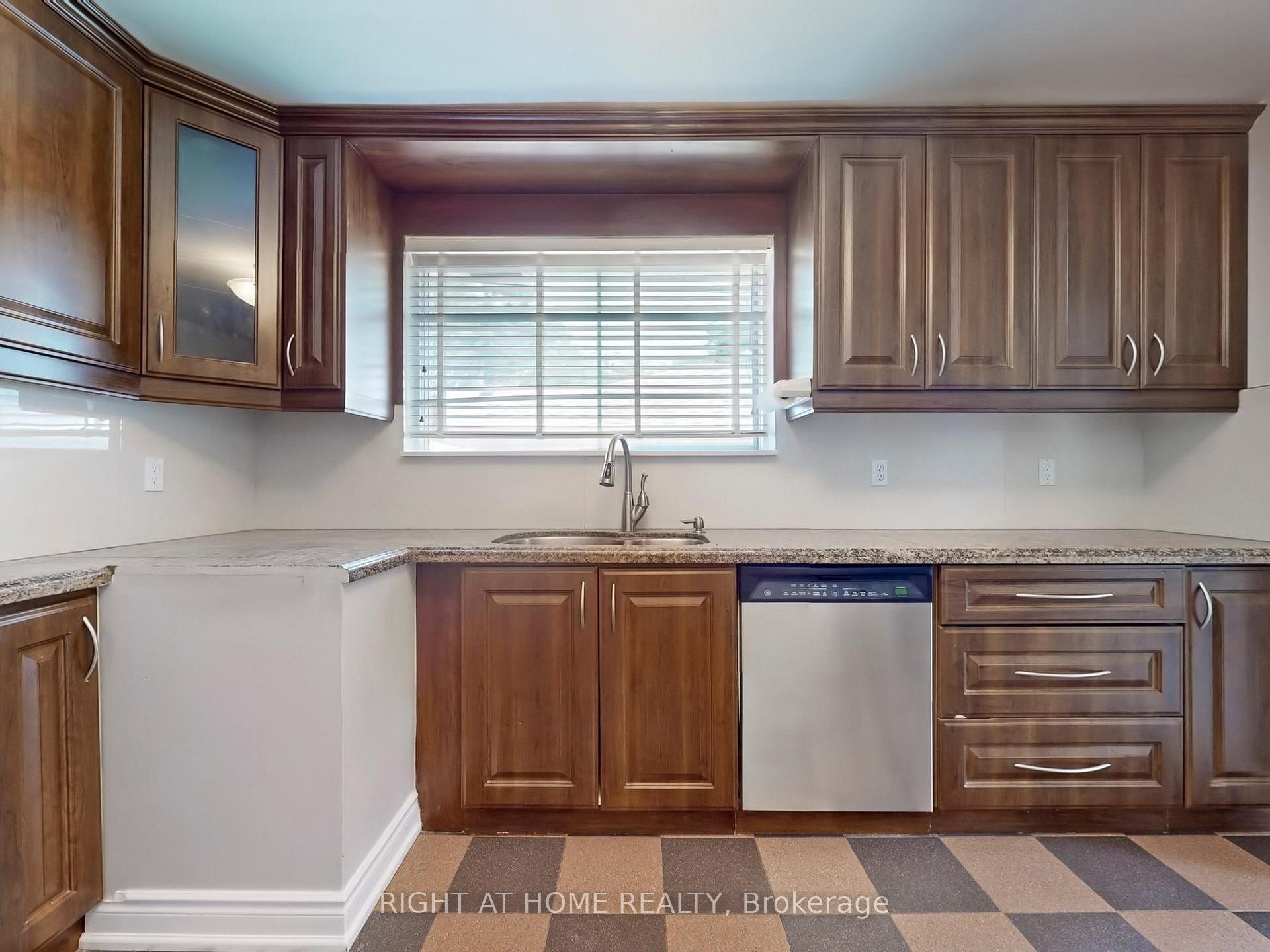 Photo 28 of Unit Main Fl, 96 Grandview Avenue, Markham, Grandview — HOMEH