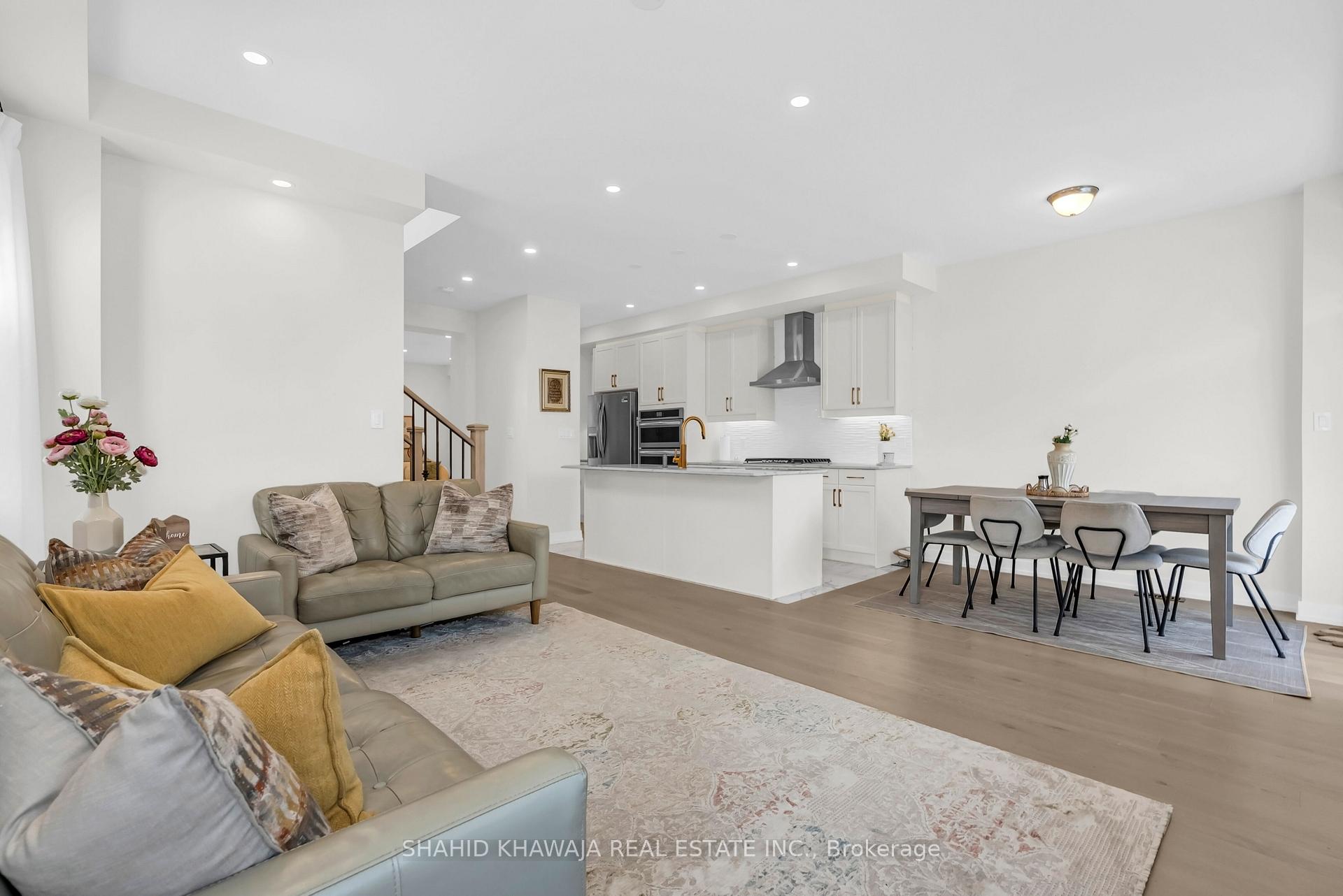 Photo 14 of 632 Bearberry Place, Milton, Cobban — HOMEH
