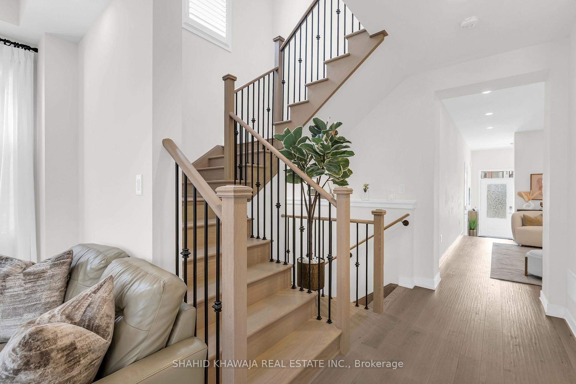Photo 9 of 632 Bearberry Place, Milton, Cobban — HOMEH