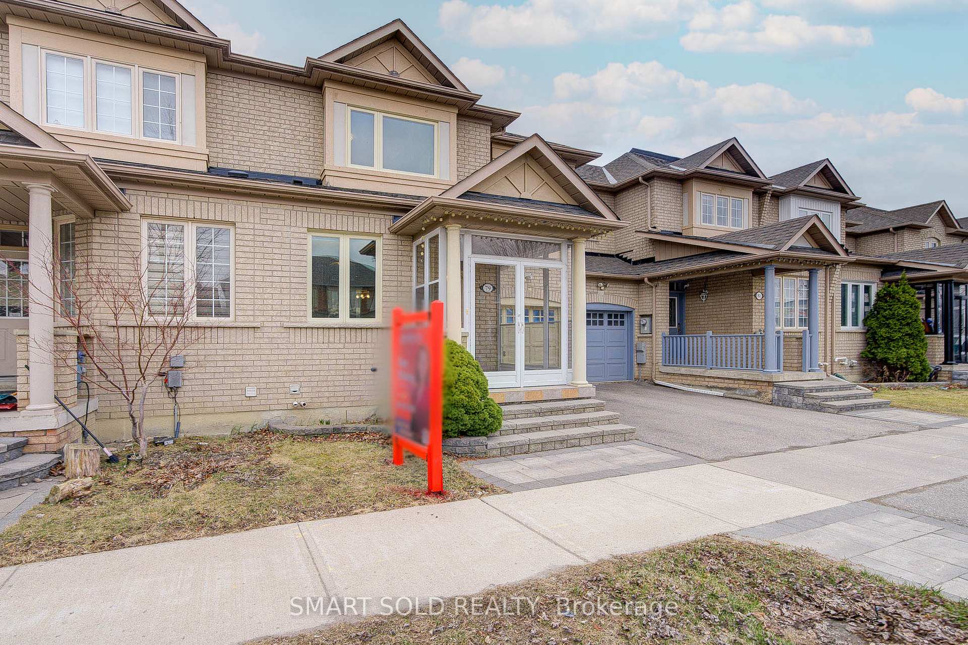 Photo 2 of 79 Hillmount Road, Markham, Cachet — HOMEH