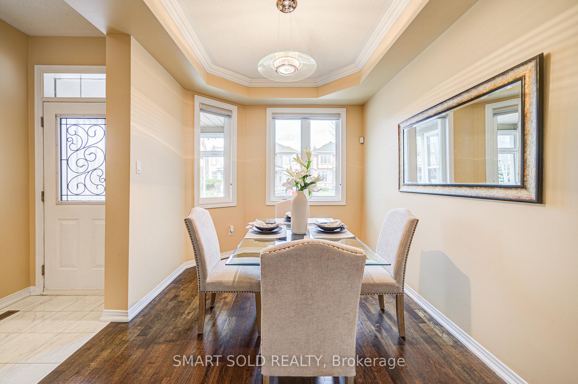 Photo 5 of 79 Hillmount Road, Markham, Cachet — HOMEH