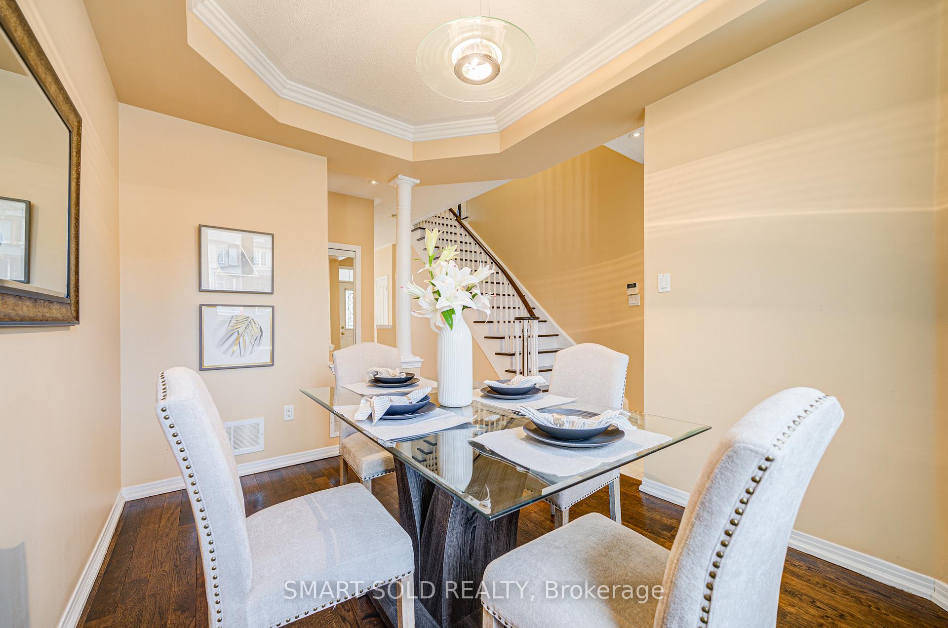 Photo 6 of 79 Hillmount Road, Markham, Cachet — HOMEH