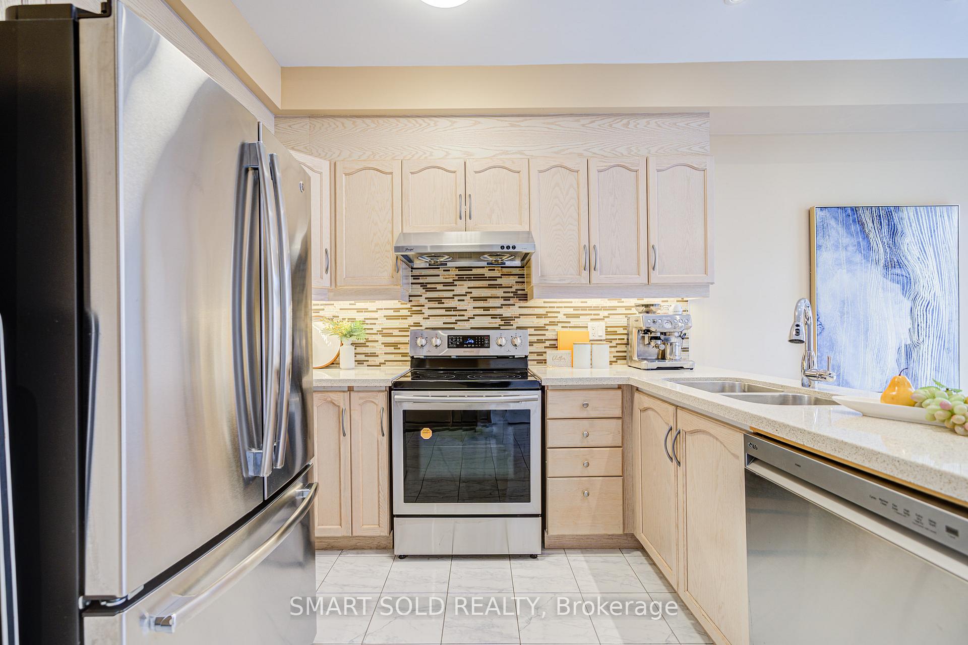 Photo 12 of 79 Hillmount Road, Markham, Cachet — HOMEH