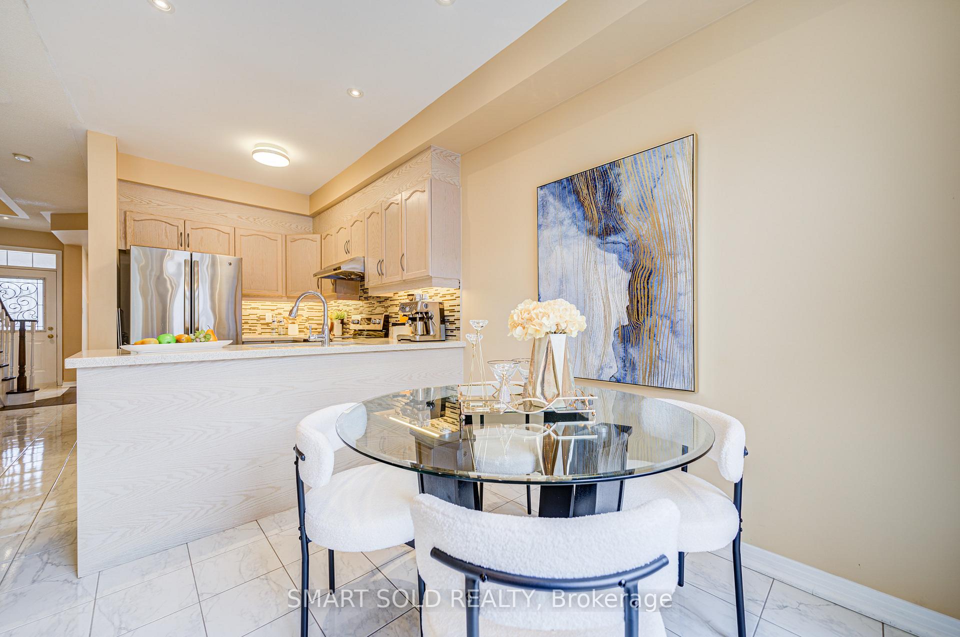 Photo 17 of 79 Hillmount Road, Markham, Cachet — HOMEH