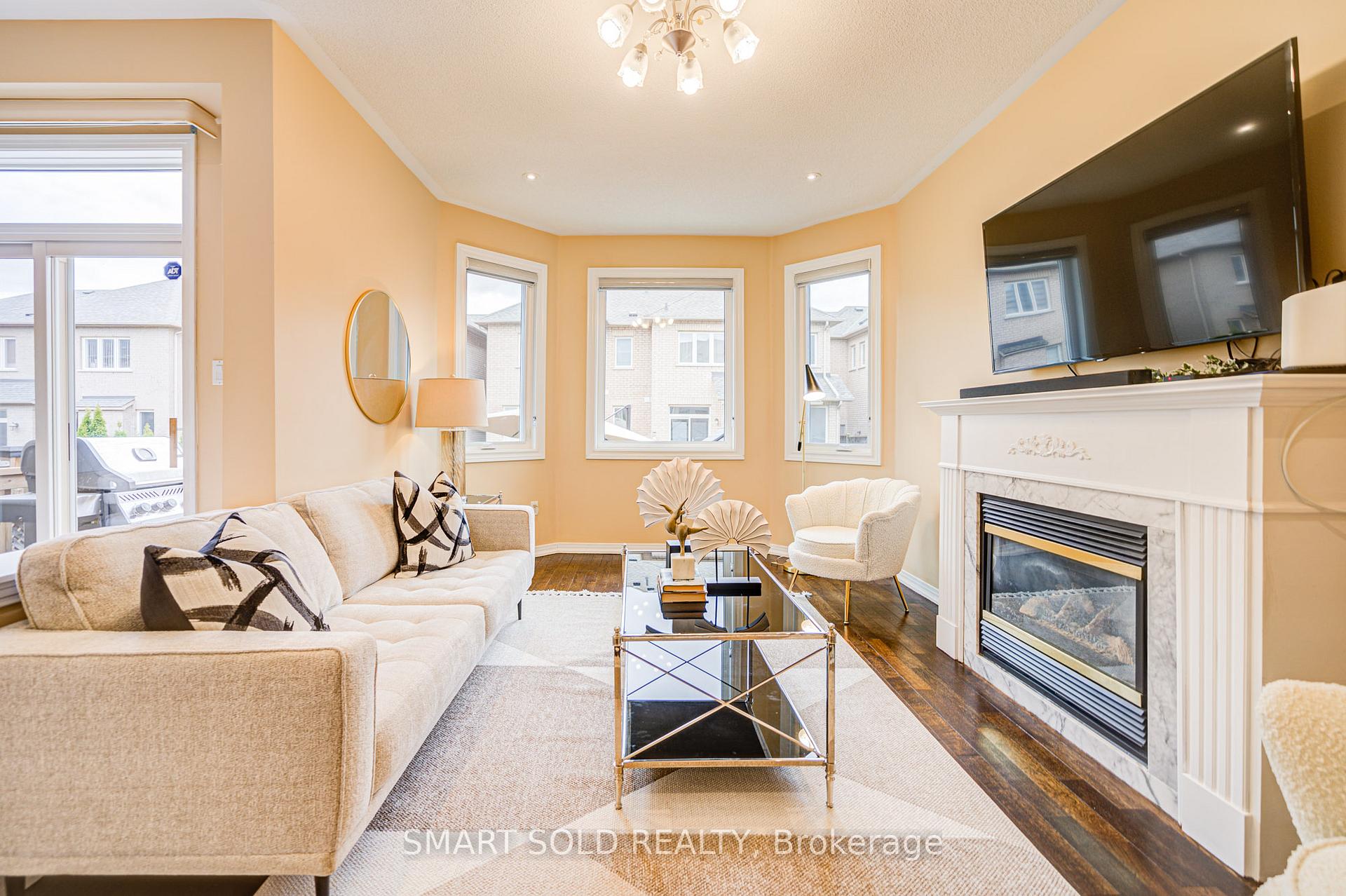 Photo 21 of 79 Hillmount Road, Markham, Cachet — HOMEH