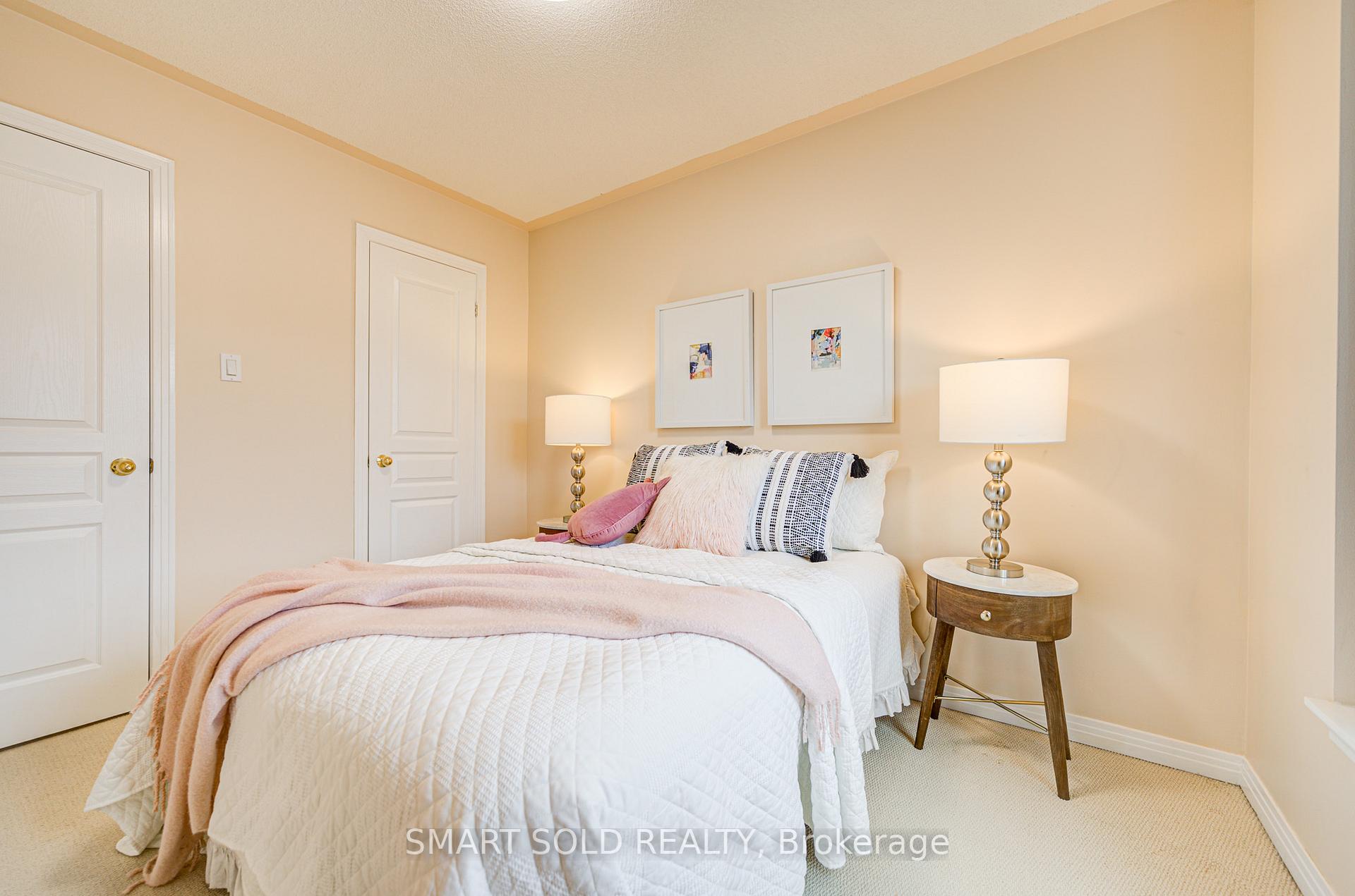 Photo 30 of 79 Hillmount Road, Markham, Cachet — HOMEH