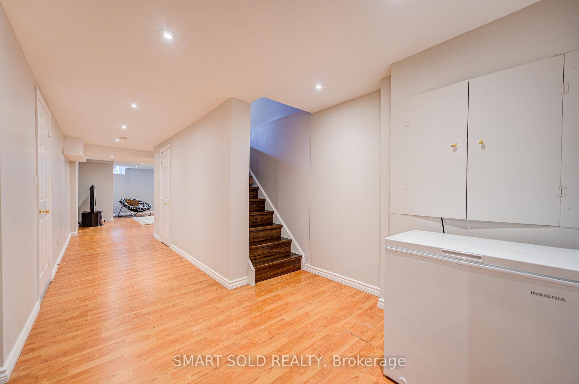 Photo 35 of 79 Hillmount Road, Markham, Cachet — HOMEH