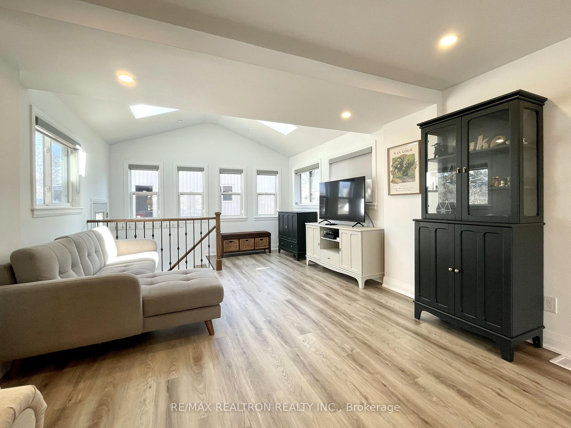Photo 4 of 67 Loon Street, Kawartha Lakes, Ops — HOMEH