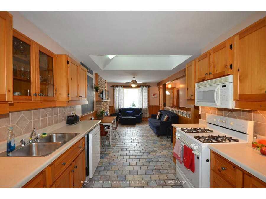 Photo 8 of 119 Gary Avenue, Hamilton, Ainslie Wood — HOMEH