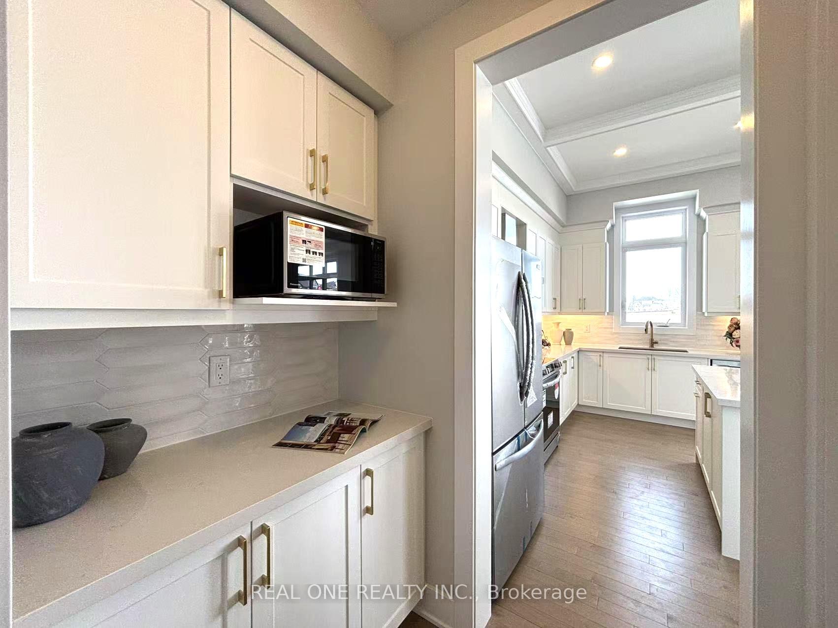 Photo 13 of 8 Nanhai Avenue, Markham, Angus Glen — HOMEH