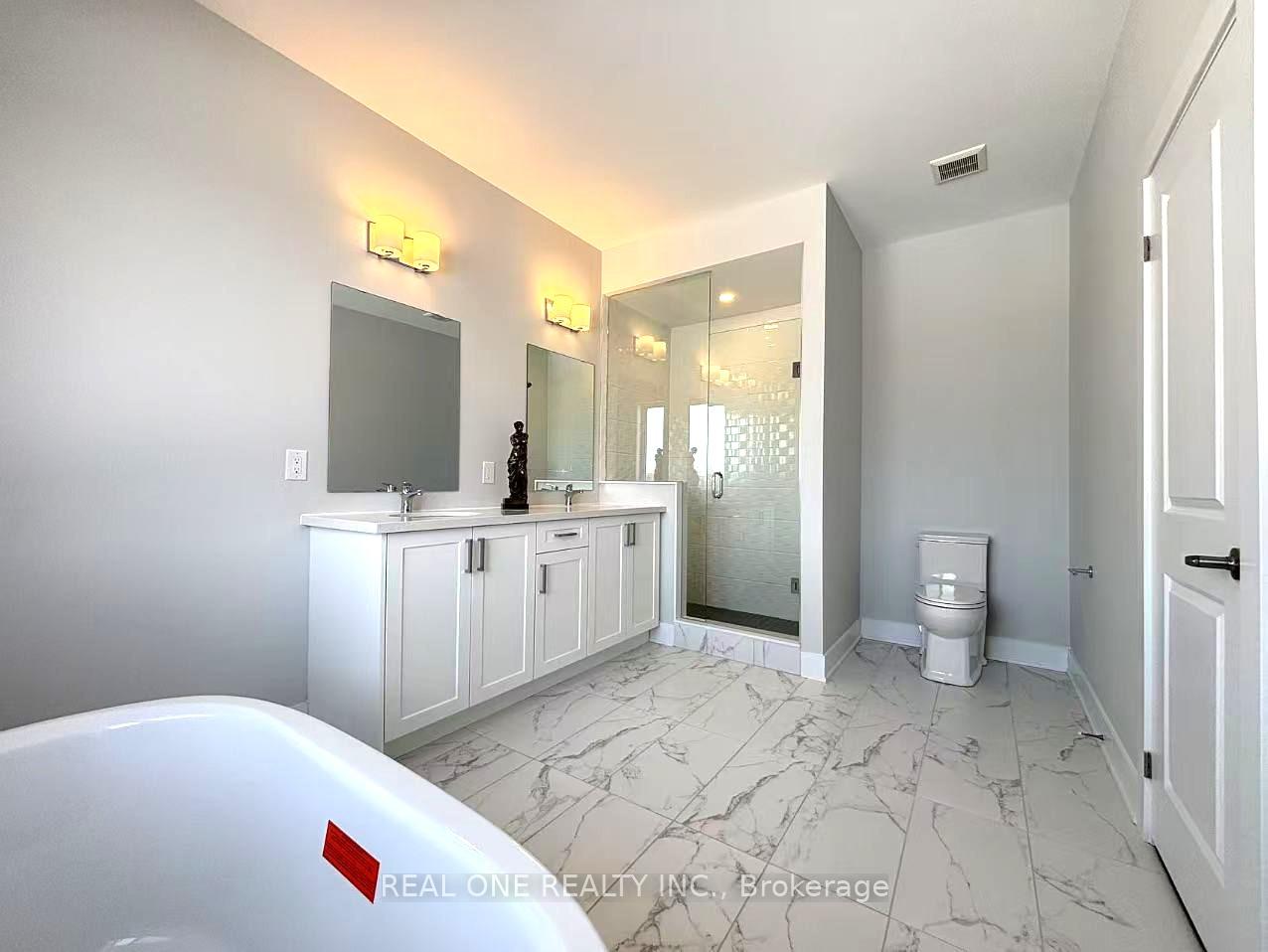 Photo 19 of 8 Nanhai Avenue, Markham, Angus Glen — HOMEH