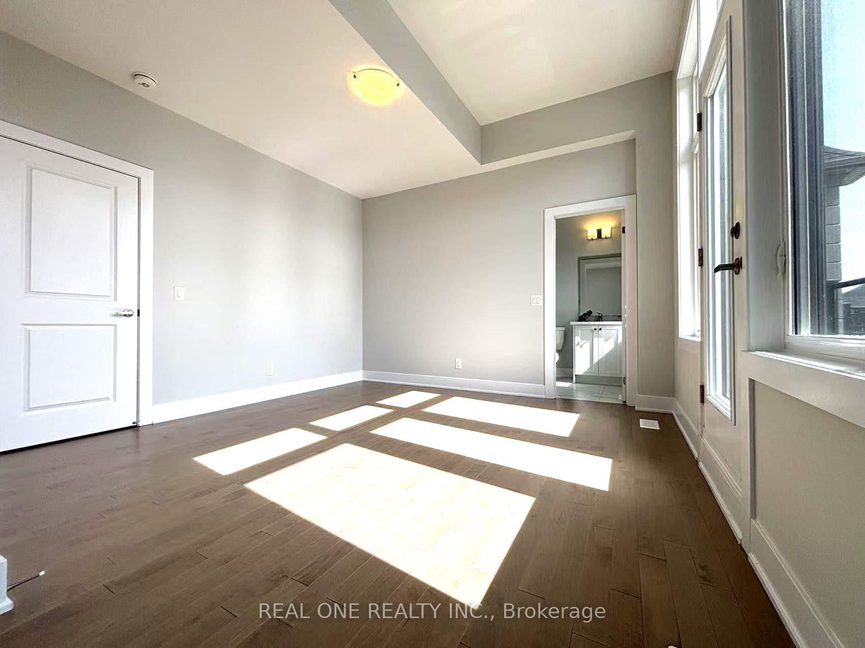 Photo 24 of 8 Nanhai Avenue, Markham, Angus Glen — HOMEH