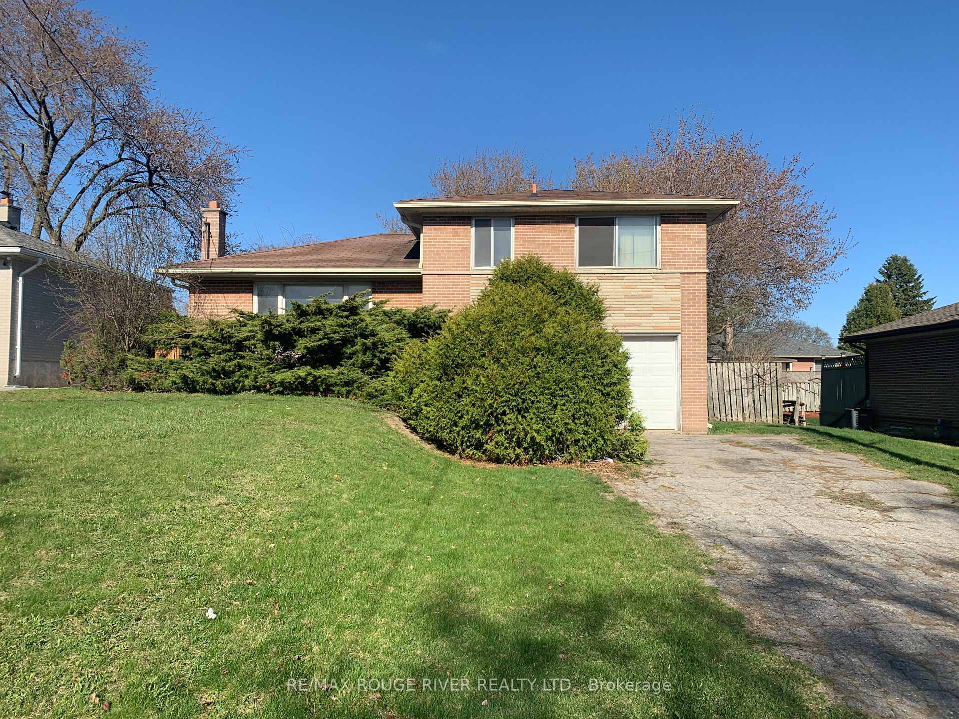 Photo 1 of 3 Arrowflight Drive, Markham, Bullock — HOMEH