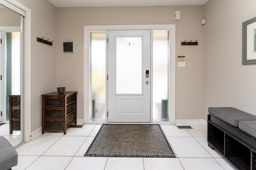 Photo 3 of 167 Valentina Drive, Markham, Village Green-South Unionville — HOMEH