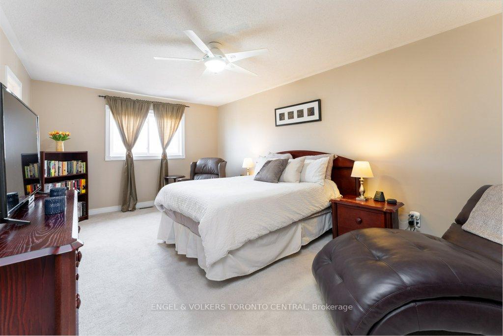 Photo 15 of 167 Valentina Drive, Markham, Village Green-South Unionville — HOMEH