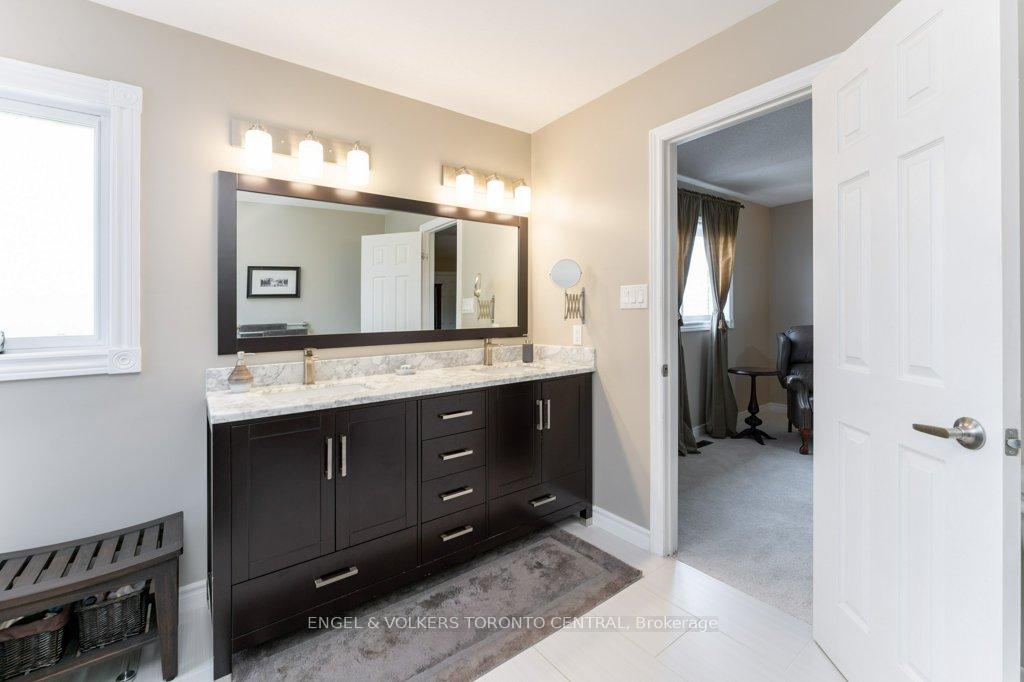 Photo 18 of 167 Valentina Drive, Markham, Village Green-South Unionville — HOMEH