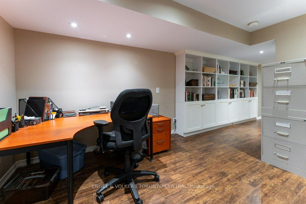 Photo 25 of 167 Valentina Drive, Markham, Village Green-South Unionville — HOMEH