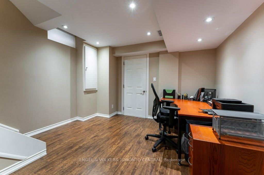 Photo 26 of 167 Valentina Drive, Markham, Village Green-South Unionville — HOMEH