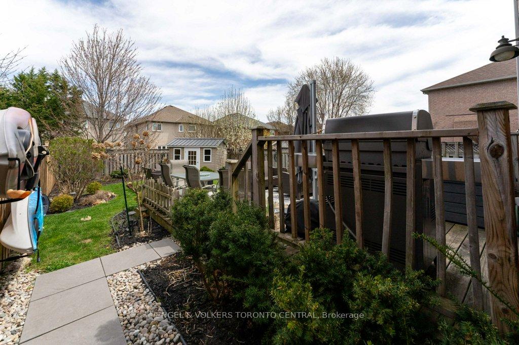 Photo 34 of 167 Valentina Drive, Markham, Village Green-South Unionville — HOMEH