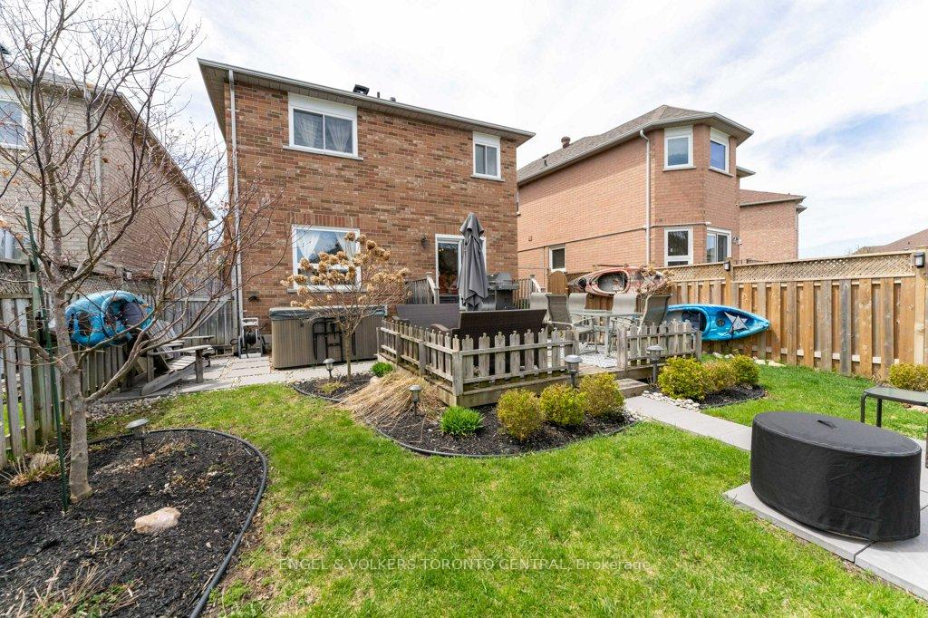 Photo 40 of 167 Valentina Drive, Markham, Village Green-South Unionville — HOMEH