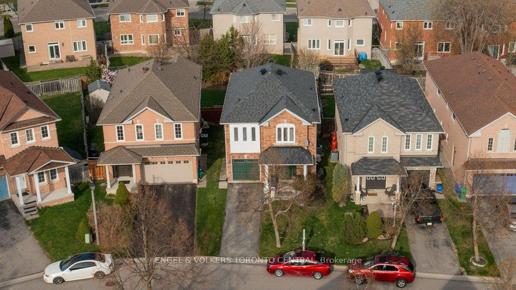 Photo 41 of 167 Valentina Drive, Markham, Village Green-South Unionville — HOMEH