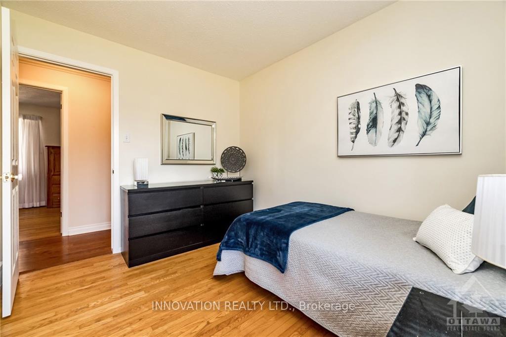 Photo 21 of 11 Amundsen Crescent, Ottawa, Kanata - Katimavik — HOMEH