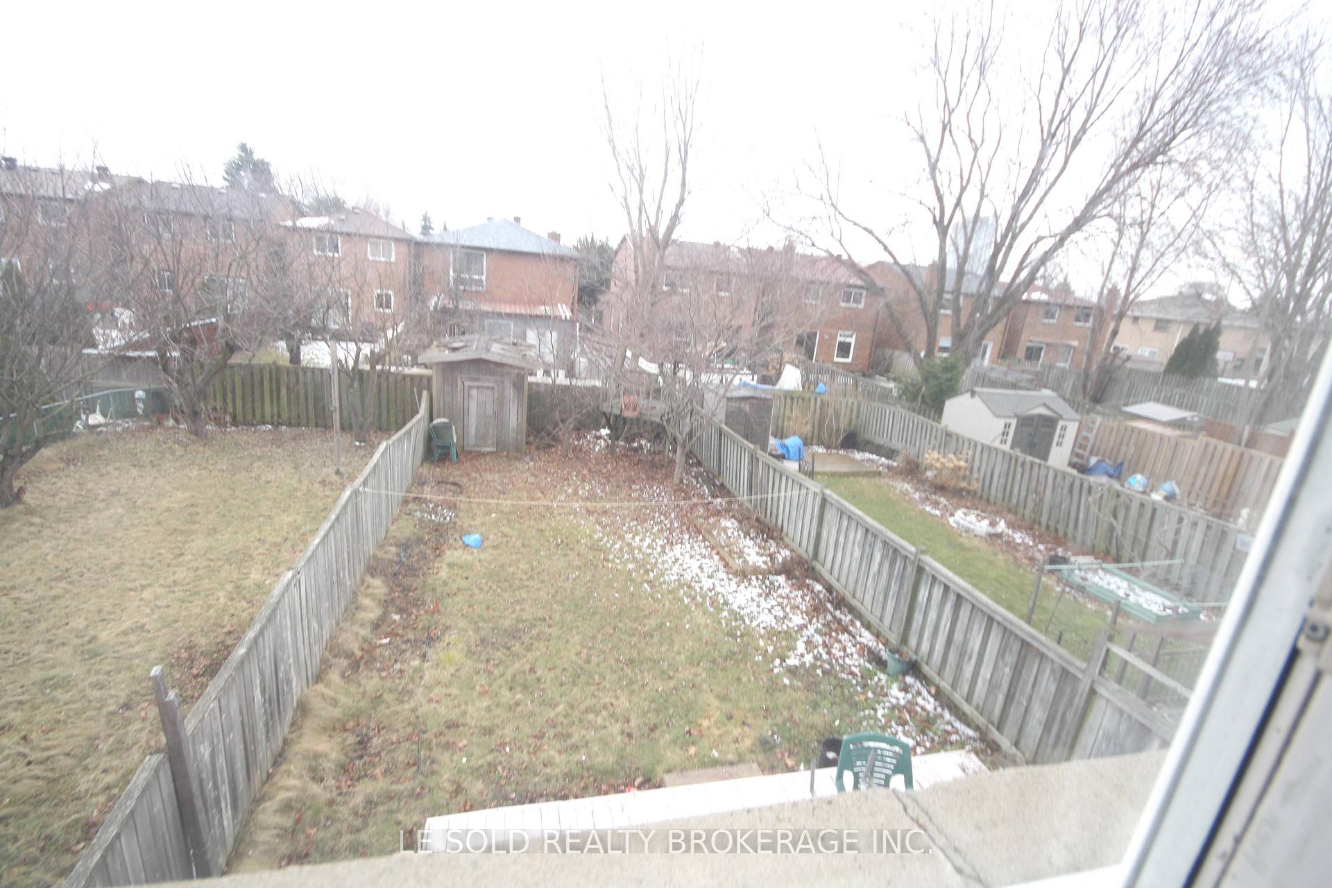 Photo 13 of Unit Upper, 25 Debden Road, Markham, Milliken Mills East — HOMEH