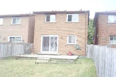 Photo 20 of Unit Upper, 25 Debden Road, Markham, Milliken Mills East — HOMEH