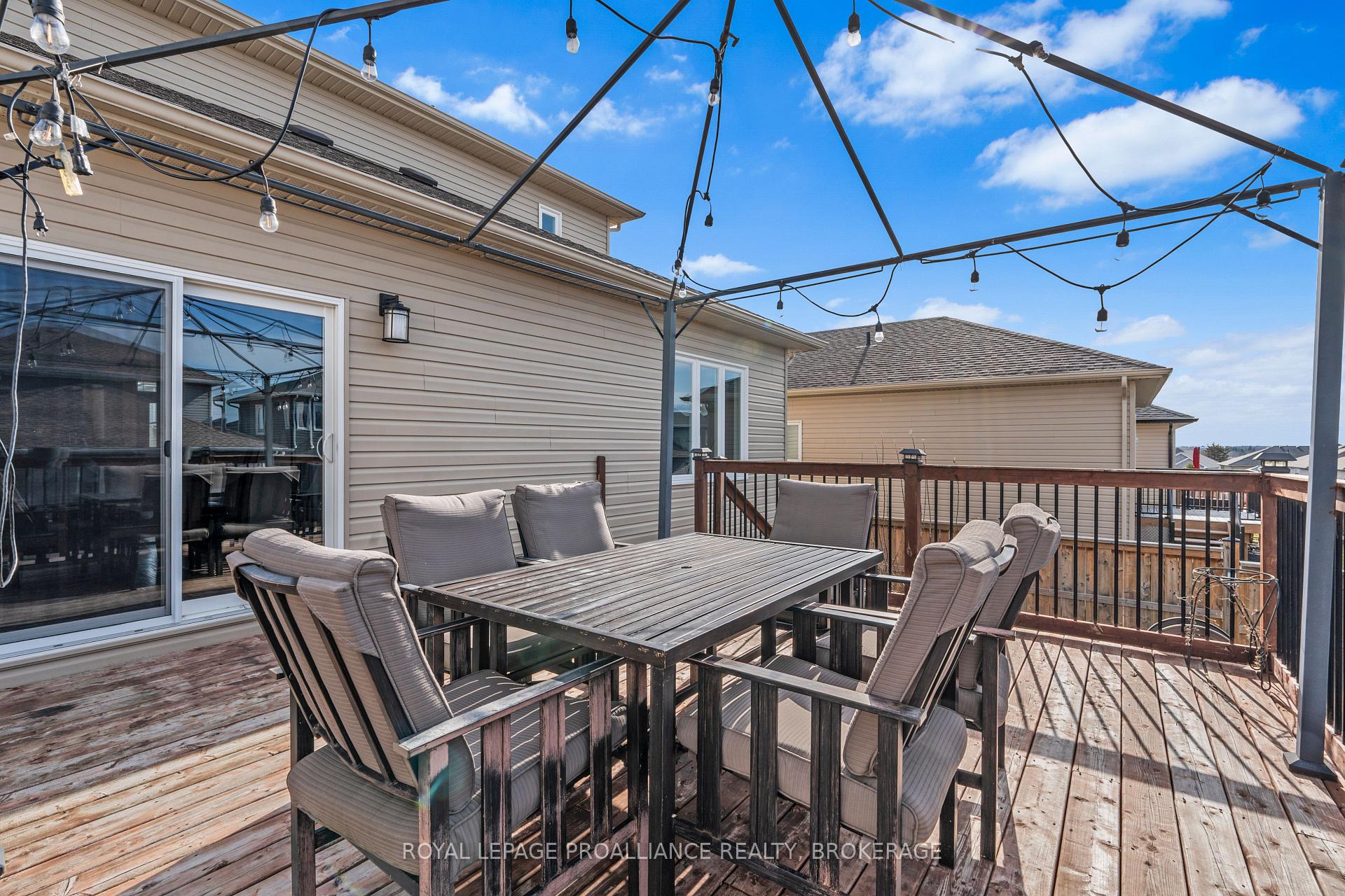 Photo 35 of 1502 Clover Street, Kingston, City Northwest — HOMEH