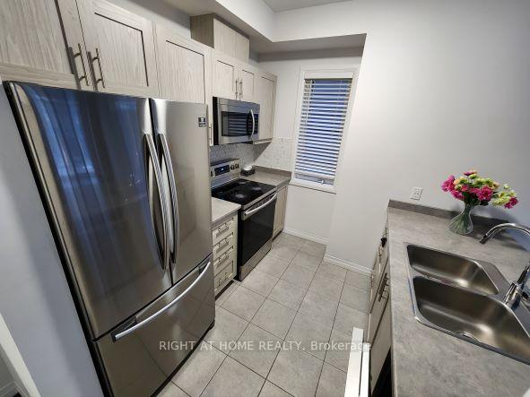 Photo 6 of Unit 273, 30 Times Square, Hamilton, Stoney Creek — HOMEH