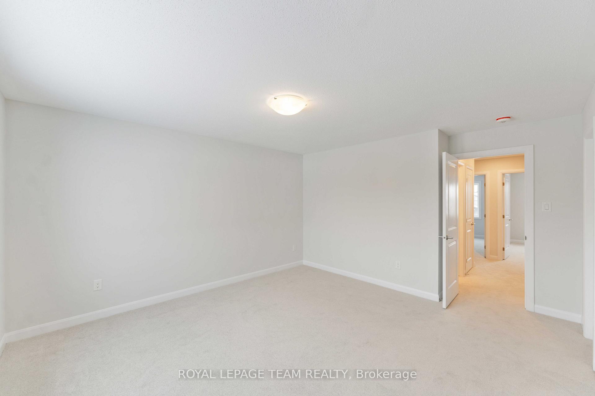 Photo 17 of 228 Invention Boulevard, Ottawa, Kanata - Morgan's Grant/South March — HOMEH