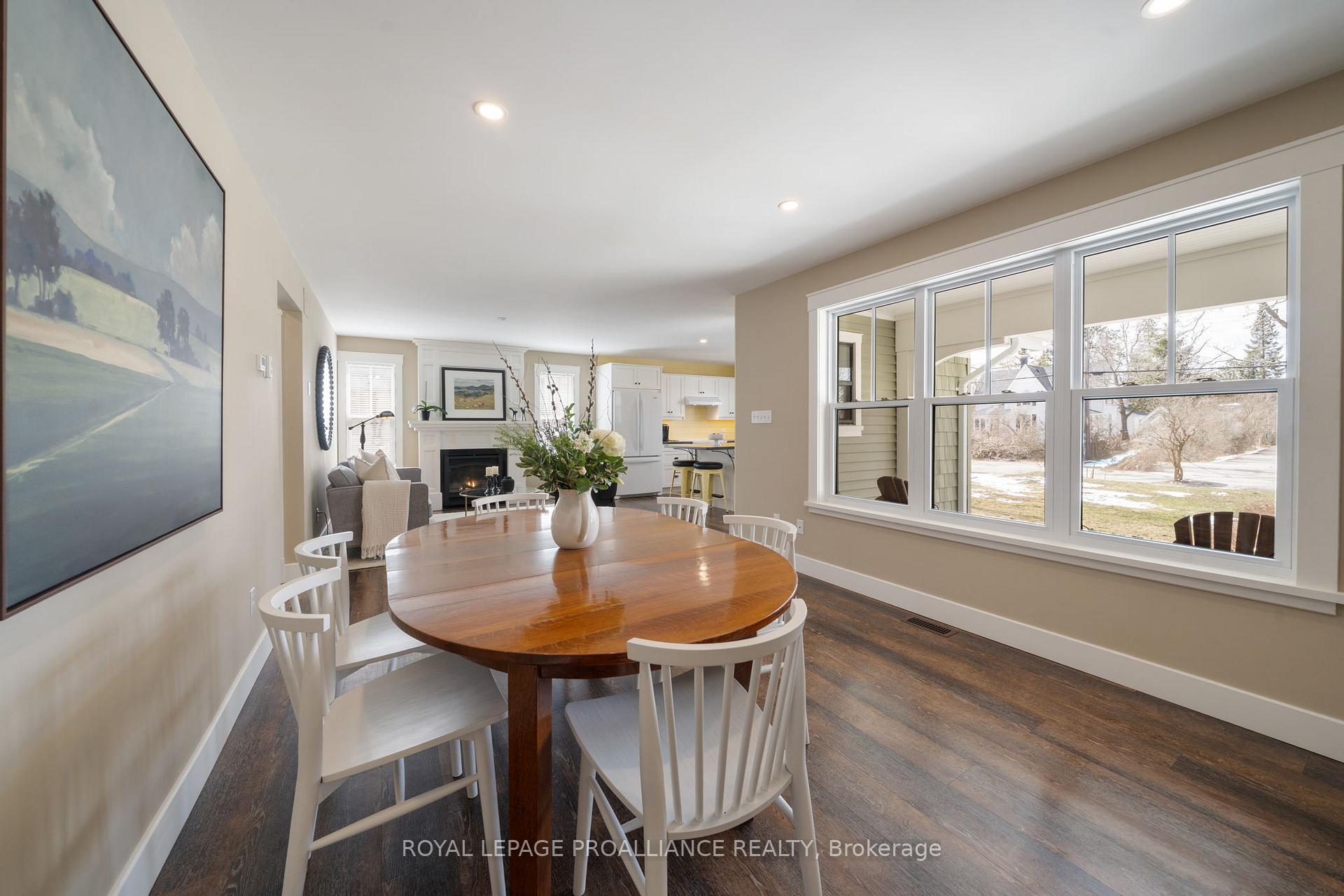 Photo 10 of 60 Need Street, Kawartha Lakes, Bobcaygeon — HOMEH
