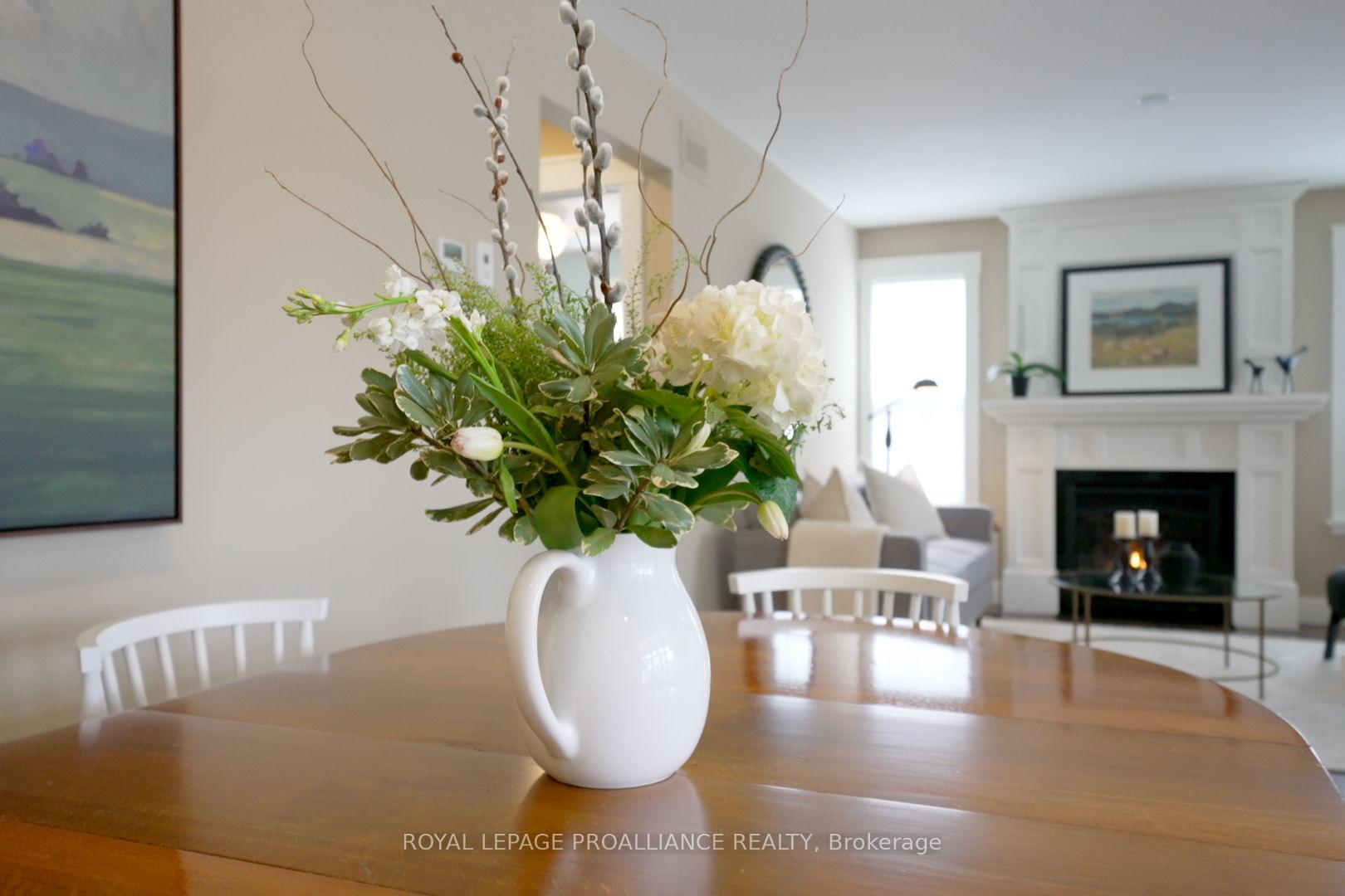 Photo 11 of 60 Need Street, Kawartha Lakes, Bobcaygeon — HOMEH