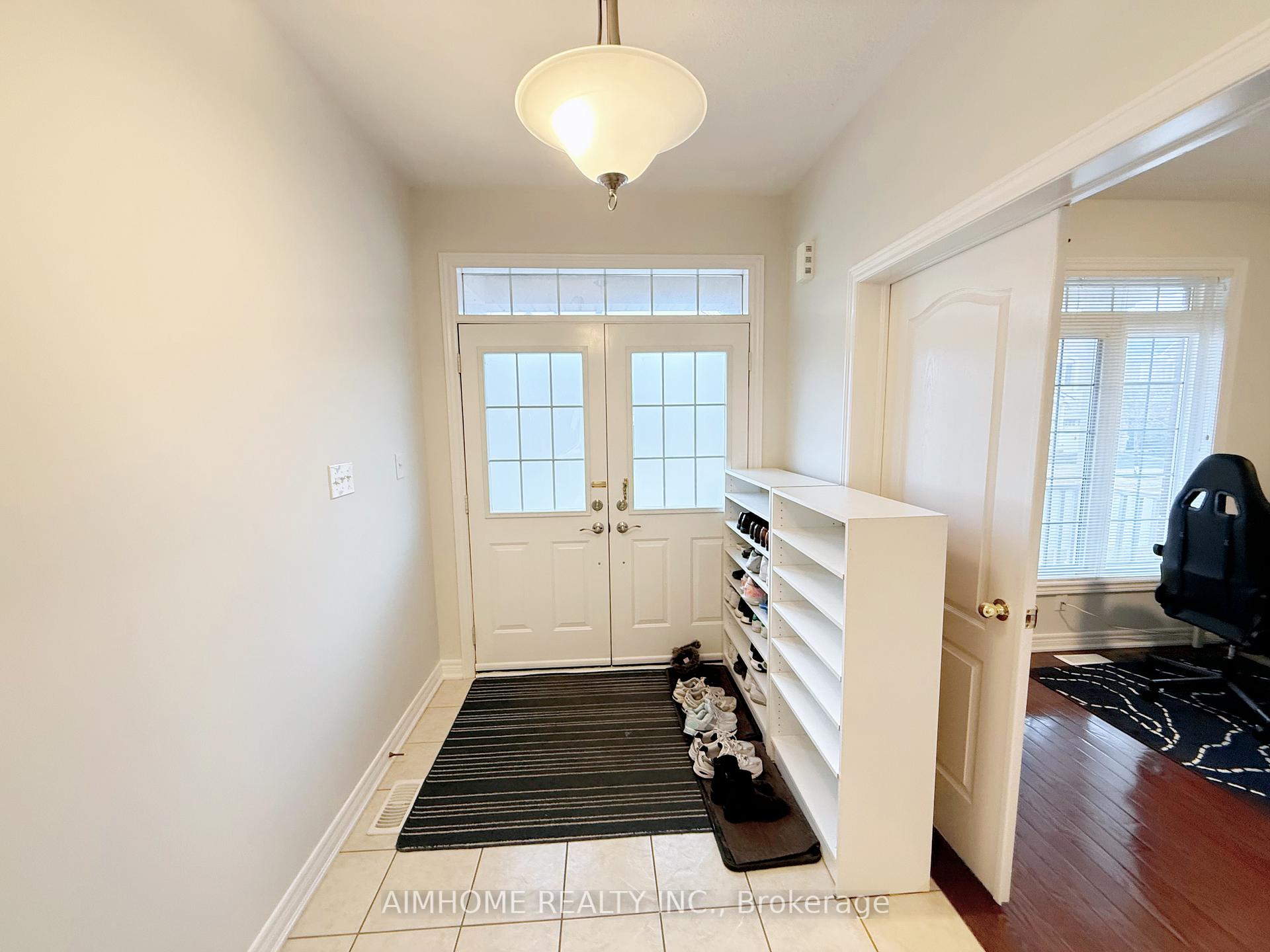 Photo 2 of 28 Titus Street, Markham, Wismer — HOMEH