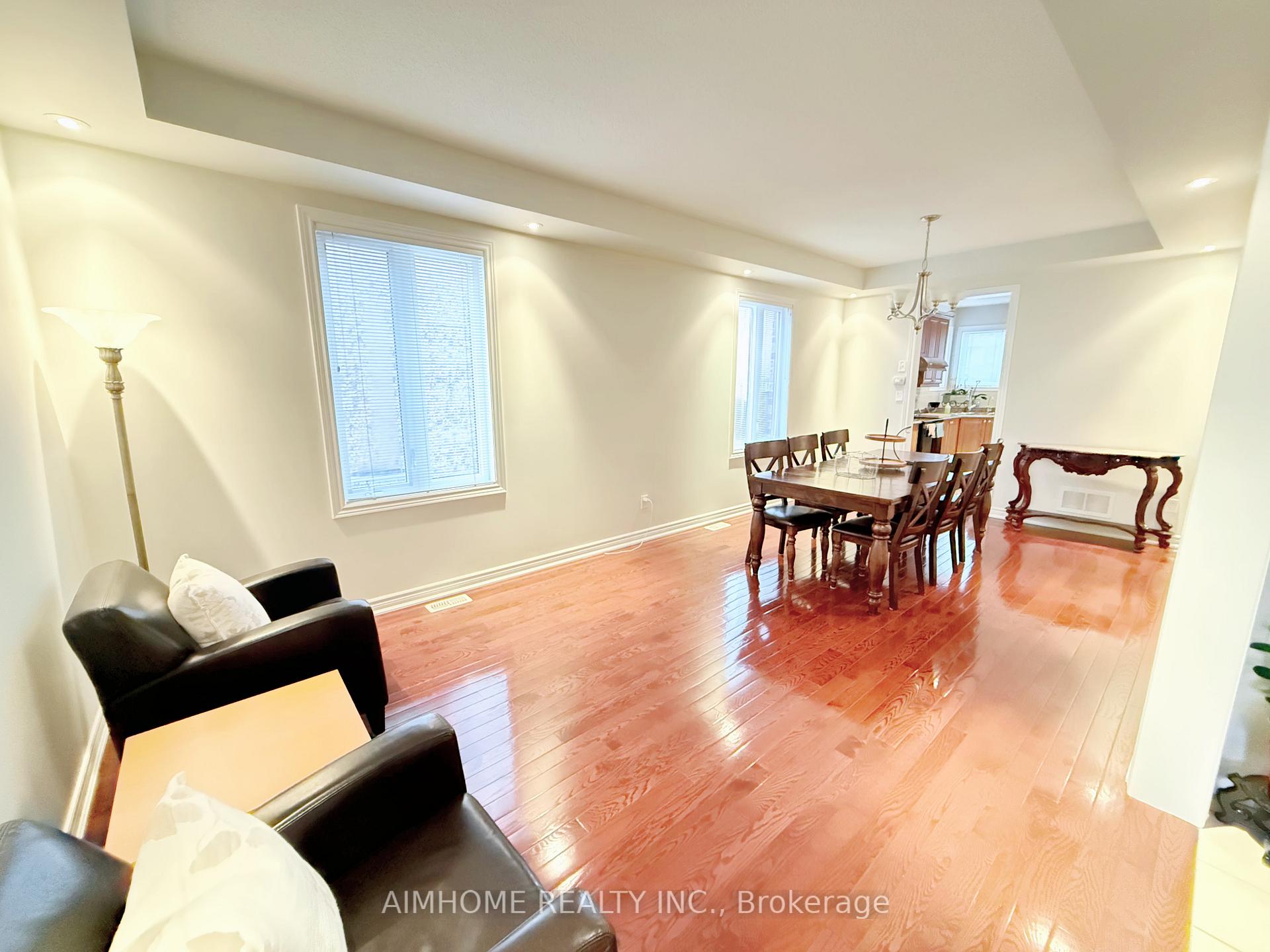 Photo 7 of 28 Titus Street, Markham, Wismer — HOMEH