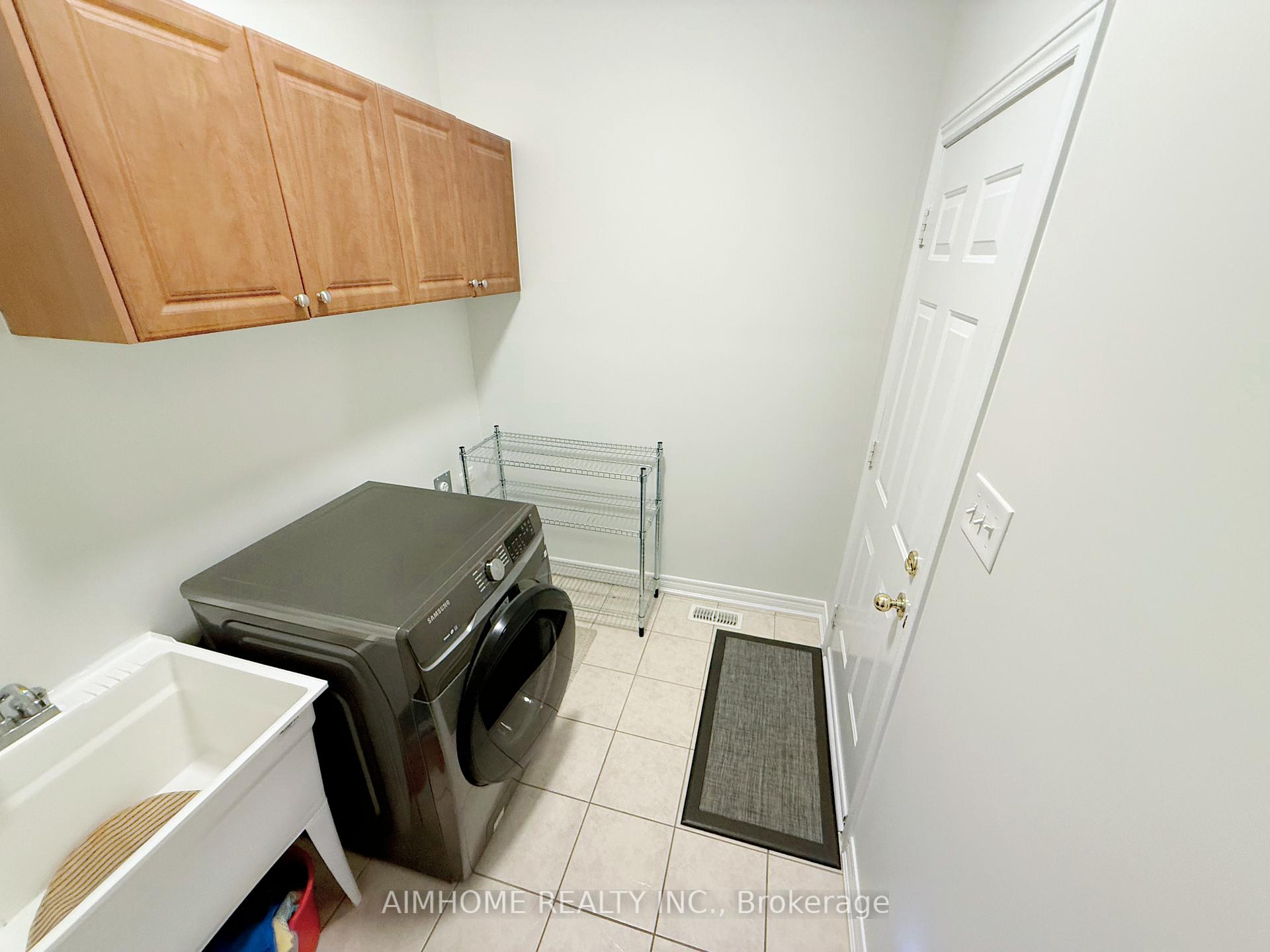 Photo 14 of 28 Titus Street, Markham, Wismer — HOMEH