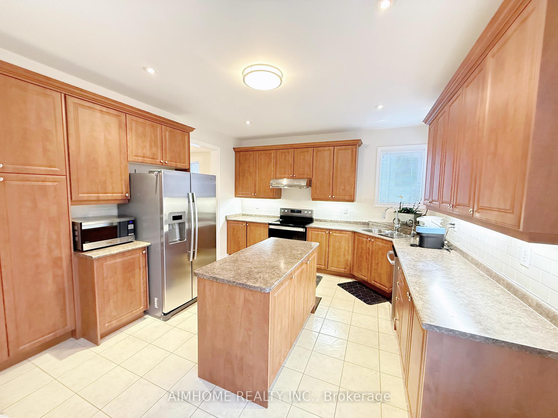 Photo 17 of 28 Titus Street, Markham, Wismer — HOMEH