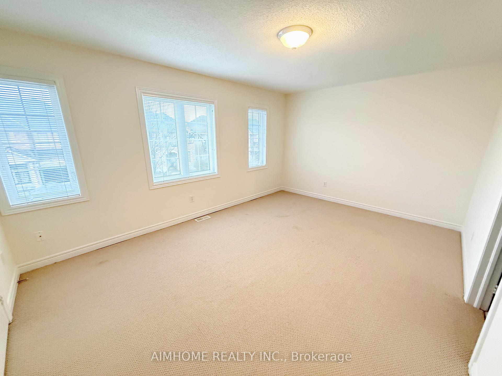 Photo 20 of 28 Titus Street, Markham, Wismer — HOMEH