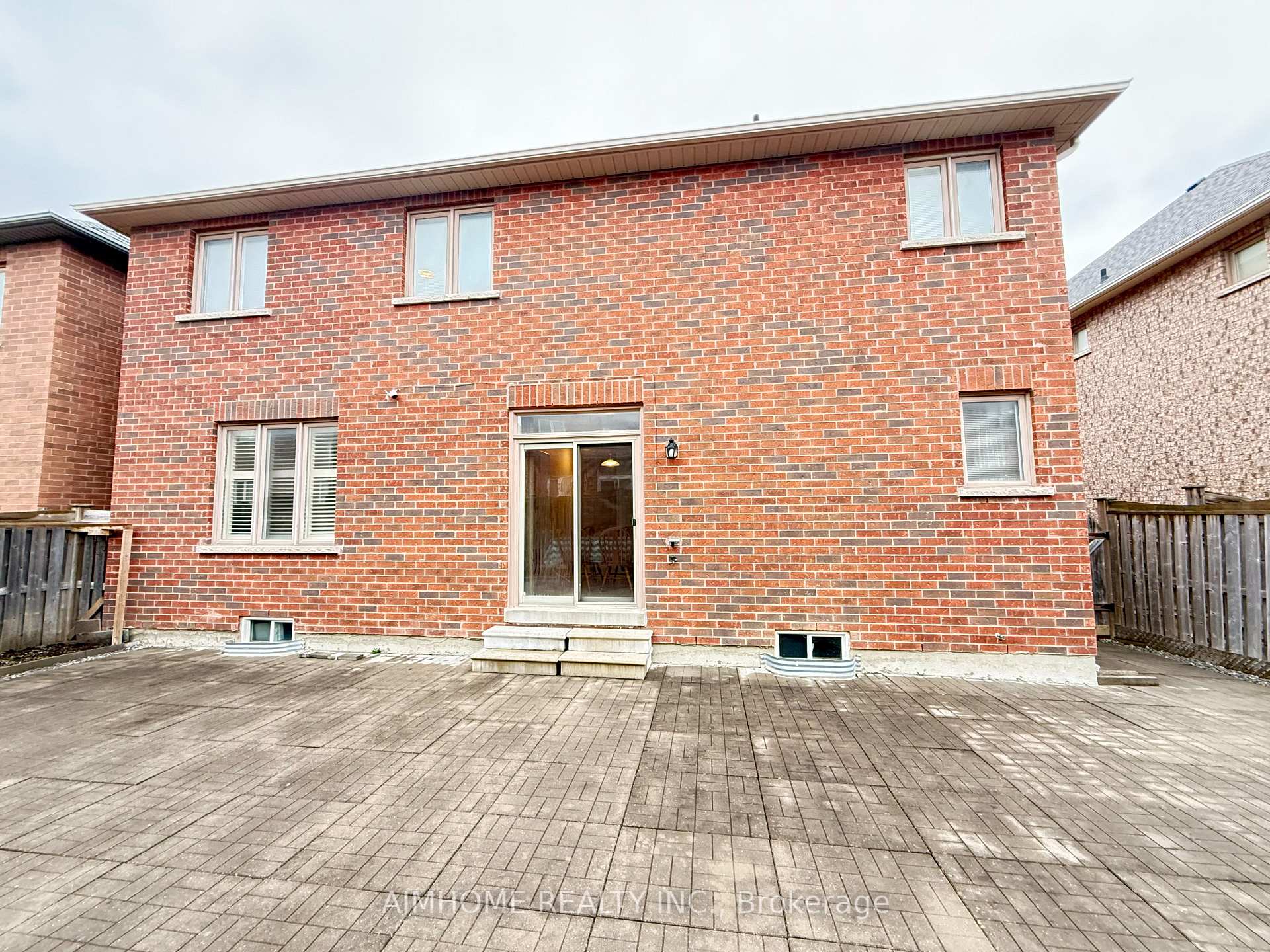 Photo 26 of 28 Titus Street, Markham, Wismer — HOMEH
