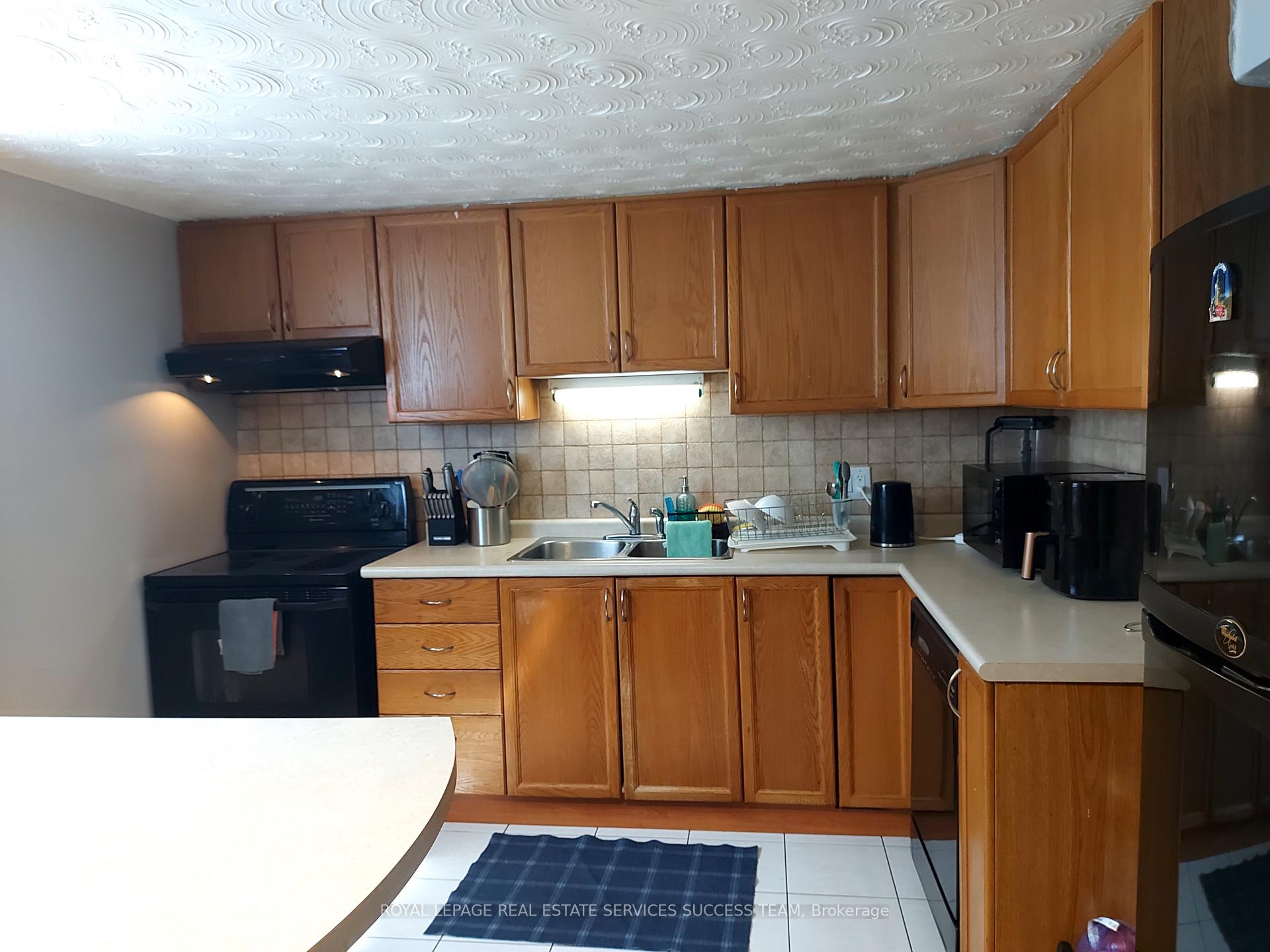 Photo 1 of Unit #2, 160 Delmar Drive E, Hamilton, Buchanan — HOMEH