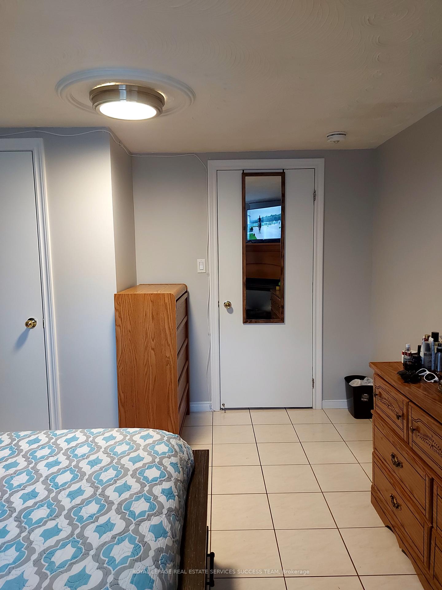 Photo 4 of Unit #2, 160 Delmar Drive E, Hamilton, Buchanan — HOMEH