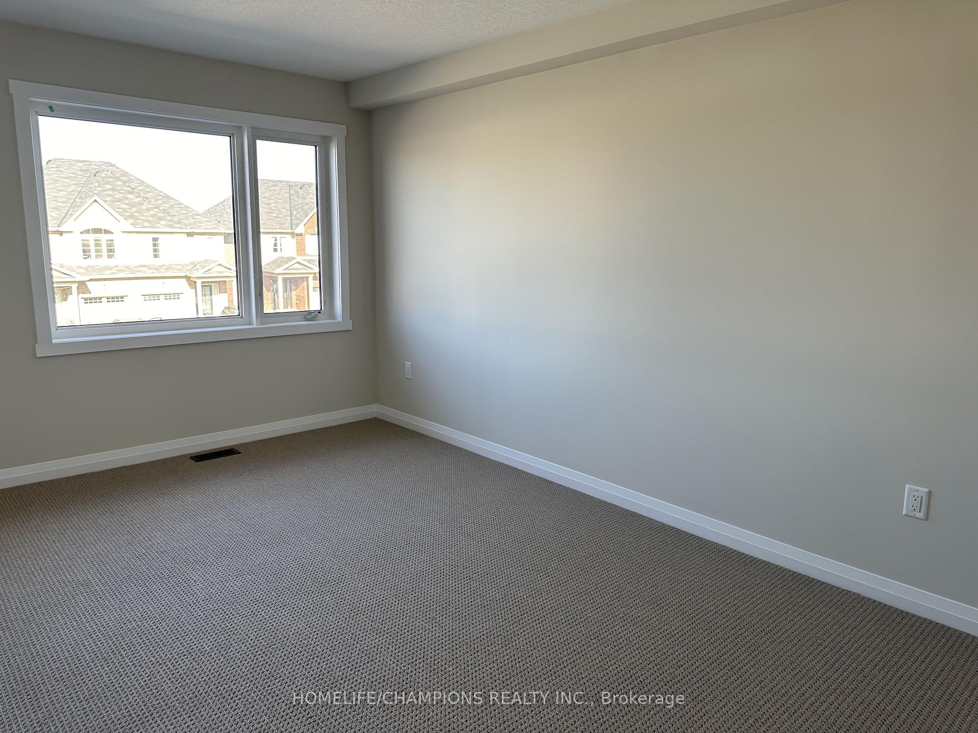 Photo 14 of 187 Lormont Boulevard, Hamilton, Stoney Creek Mountain — HOMEH