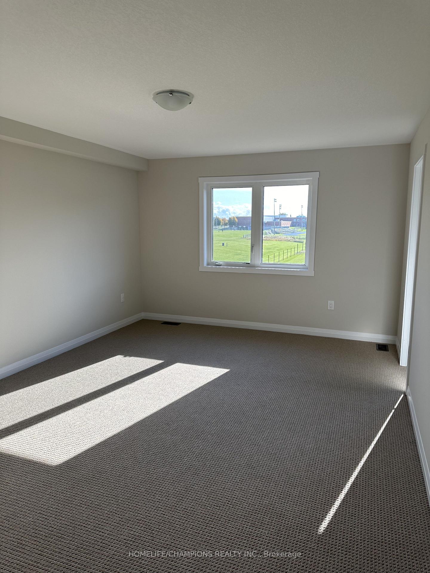 Photo 18 of 187 Lormont Boulevard, Hamilton, Stoney Creek Mountain — HOMEH