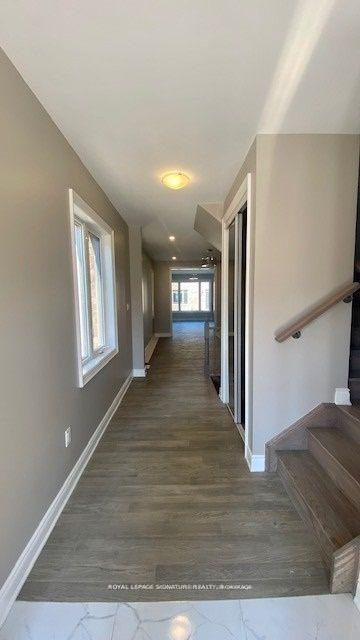 Photo 5 of 562 Kennedy Circle W, Milton, Cobban — HOMEH